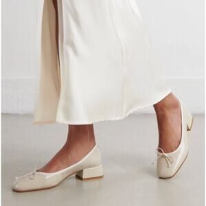 Jonak Paris EU 37 Ballet Flat low heel in ecru pleated patent